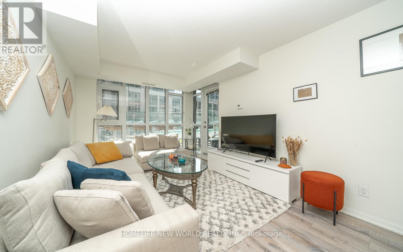 Photo 12 of 302 35 Bastion Street, Toronto ON