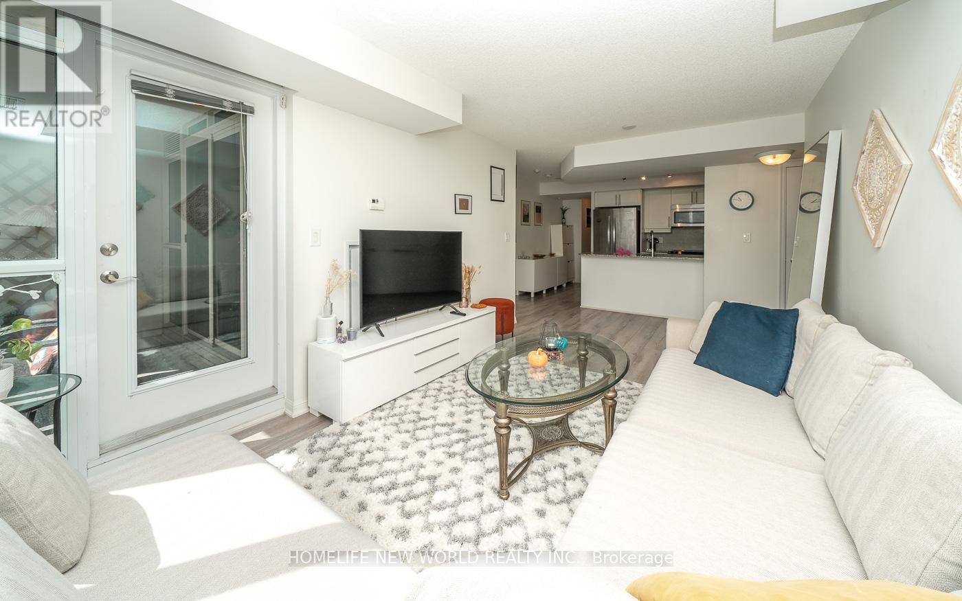Photo 13 of 302 35 Bastion Street, Toronto ON