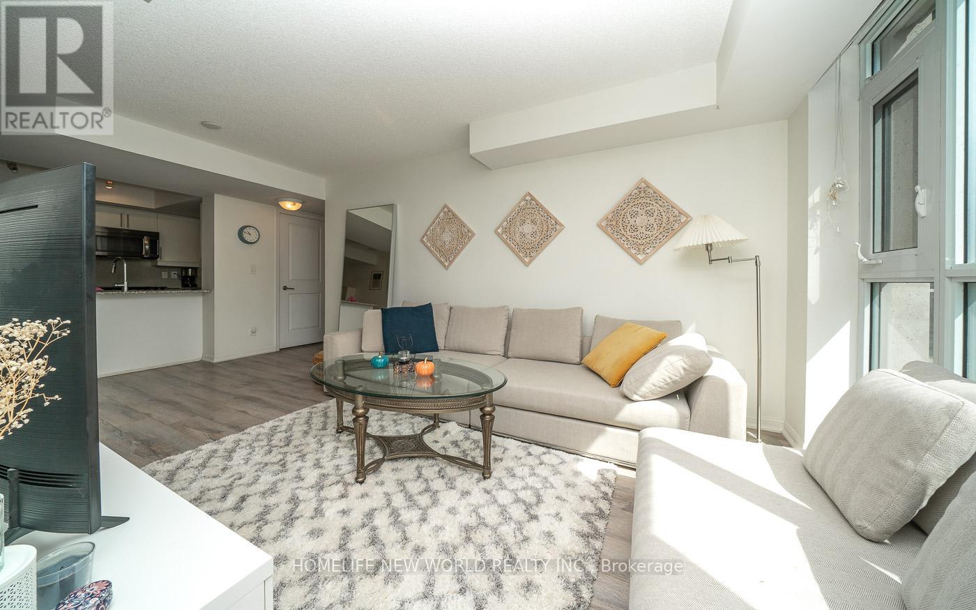 Photo 14 of 302 35 Bastion Street, Toronto ON