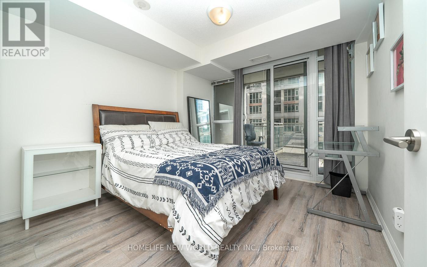 Photo 19 of 302 35 Bastion Street, Toronto ON