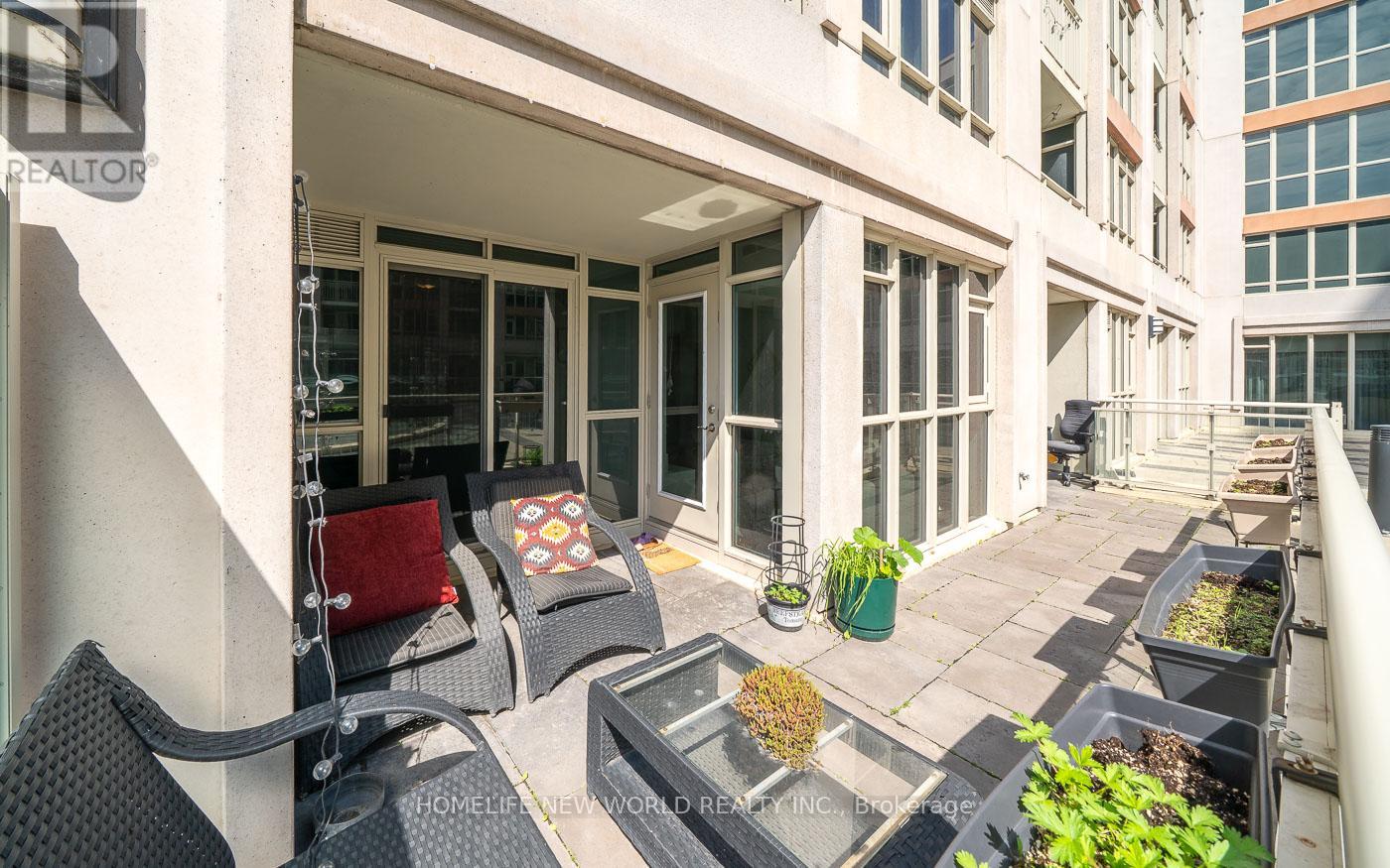 Photo 25 of 302 35 Bastion Street, Toronto ON