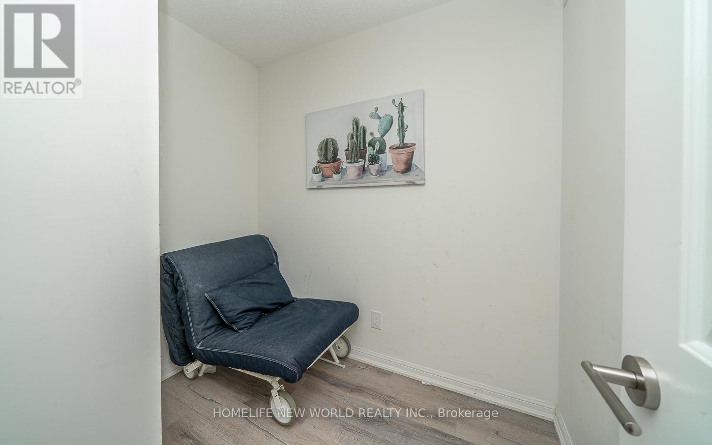 Photo 6 of 302 35 Bastion Street, Toronto ON