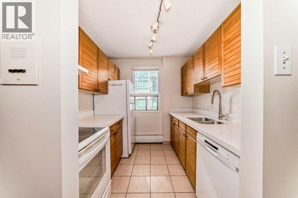 Photo 3 of 606 718 12 Avenue Sw, Calgary AB