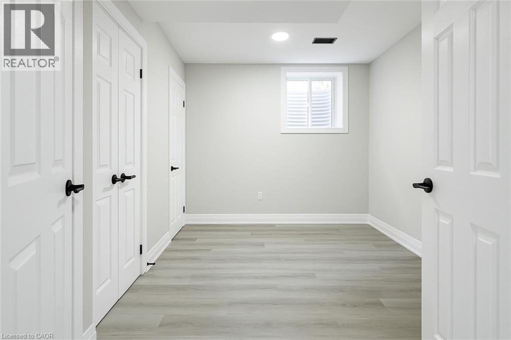 Photo 4 of 240 Purple Sage Crescent Unit Lower, Kitchener ON