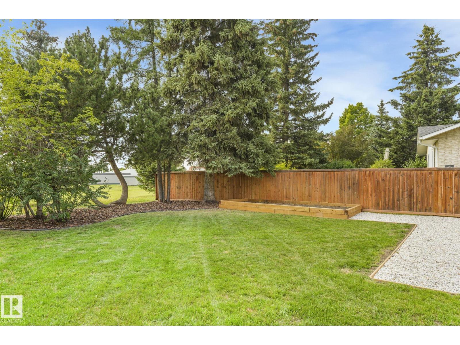 Photo 39 of 167 Larose Dr, St Albert AB