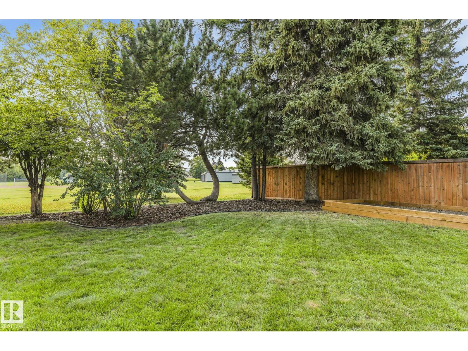 Photo 53 of 167 Larose Dr, St Albert AB