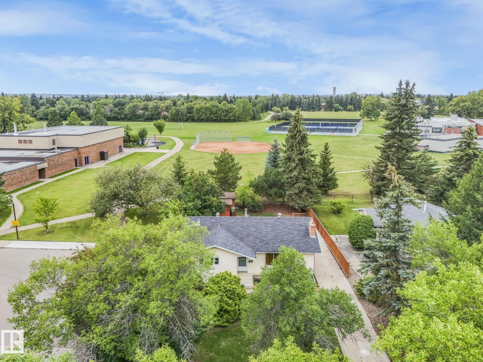 Photo 31 of 167 Larose Dr, St Albert AB