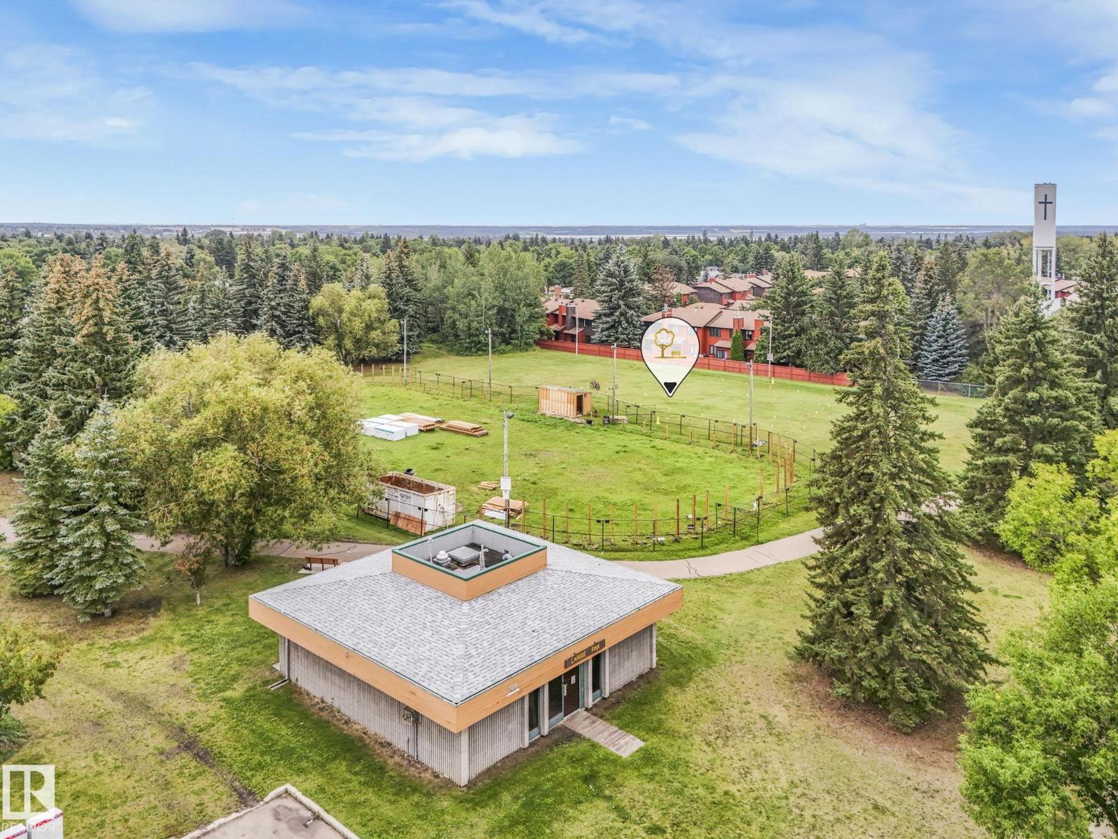 Photo 33 of 167 Larose Dr, St Albert AB