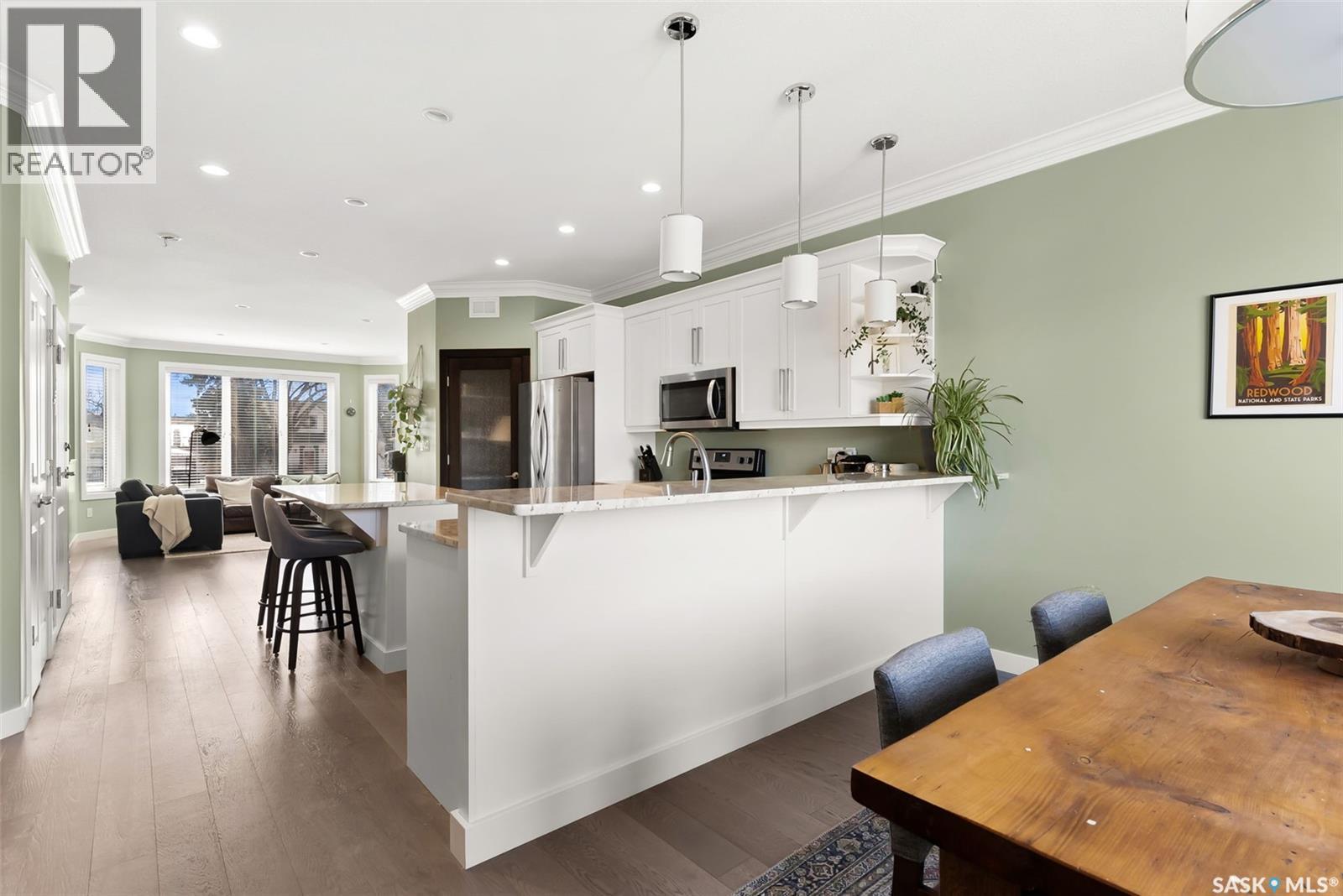 Photo 8 of 3124 Hill Avenue, Regina SK