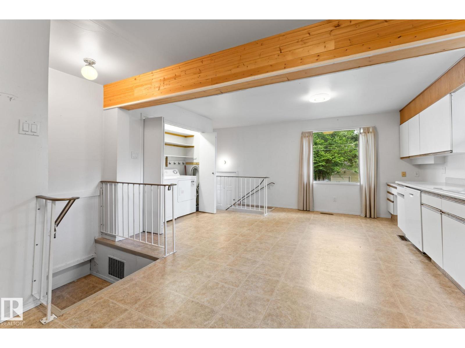 Photo 18 of 11234 71 Av Nw, Edmonton AB