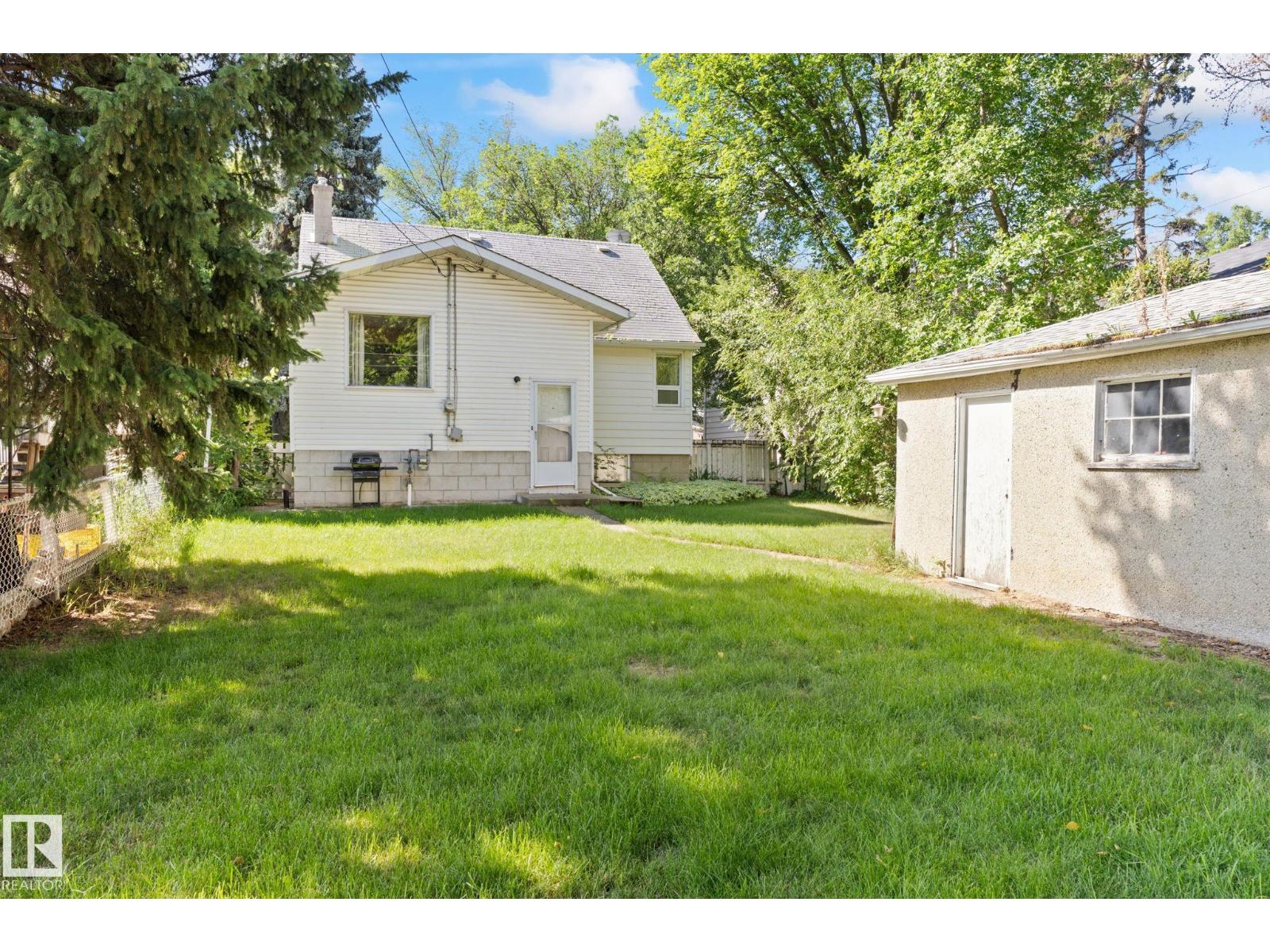 Photo 36 of 11234 71 Av Nw, Edmonton AB