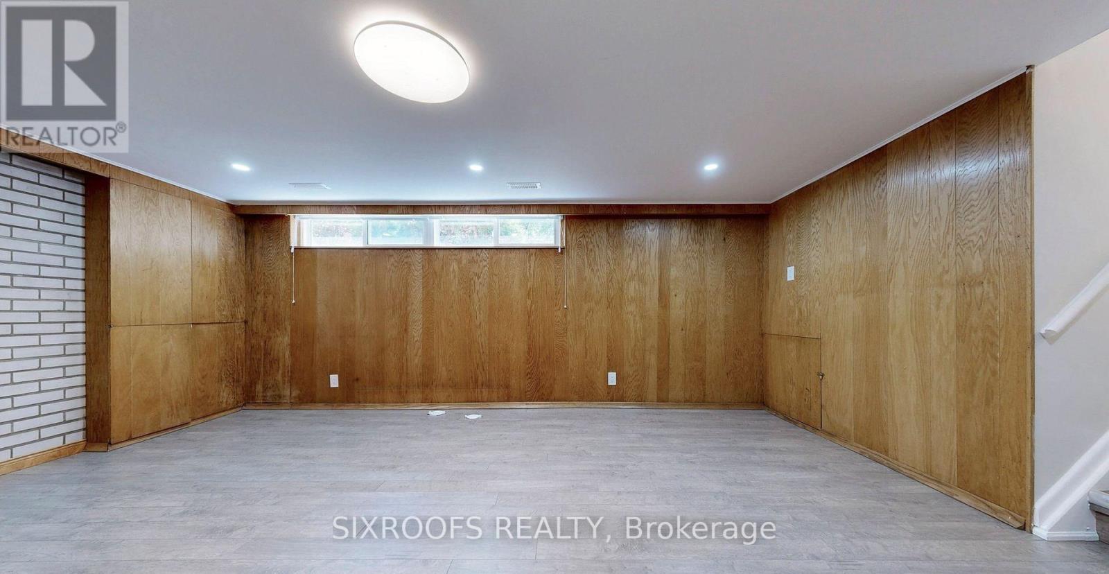 Photo 2 of Lower 60 Beacham Crescent, Toronto ON