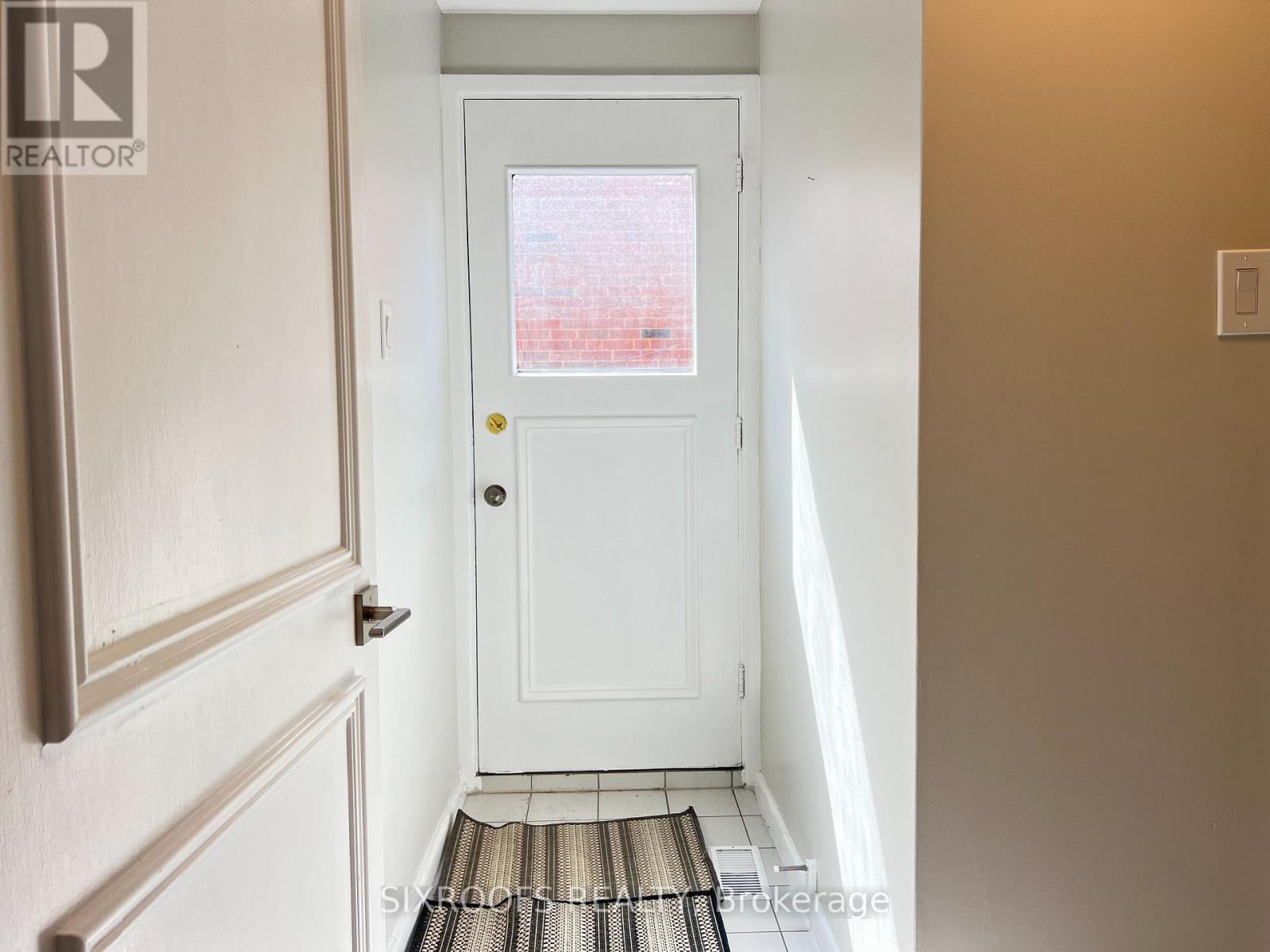 Photo 5 of Lower 60 Beacham Crescent, Toronto ON