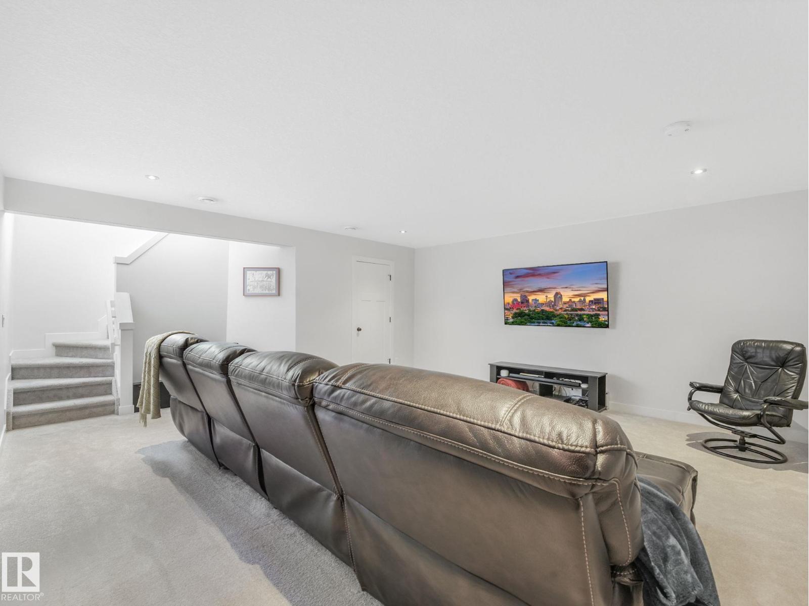 Photo 42 of 6693 Cardinal Rd Sw, Edmonton AB