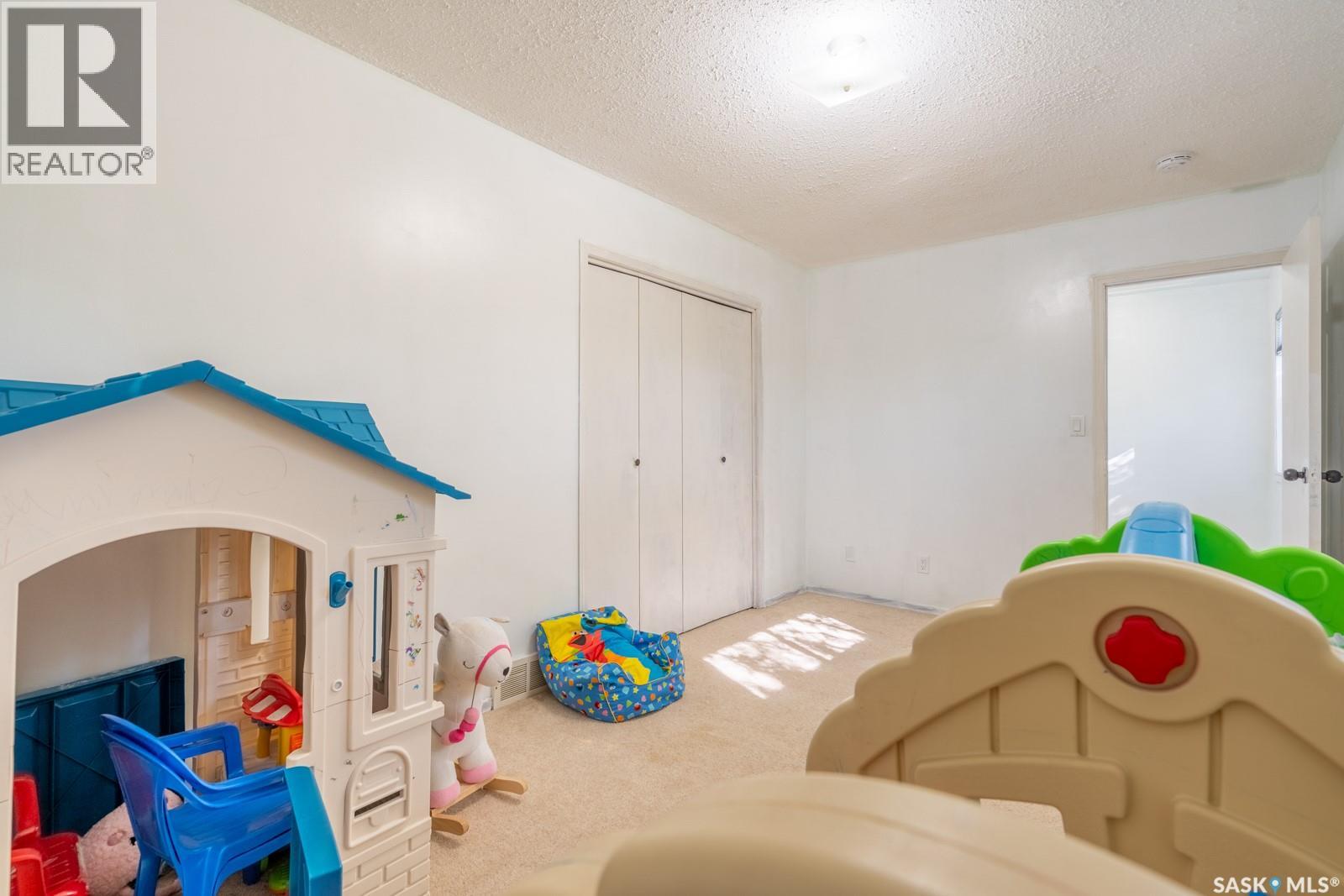 Photo 26 of 279 Angus Street, Regina SK