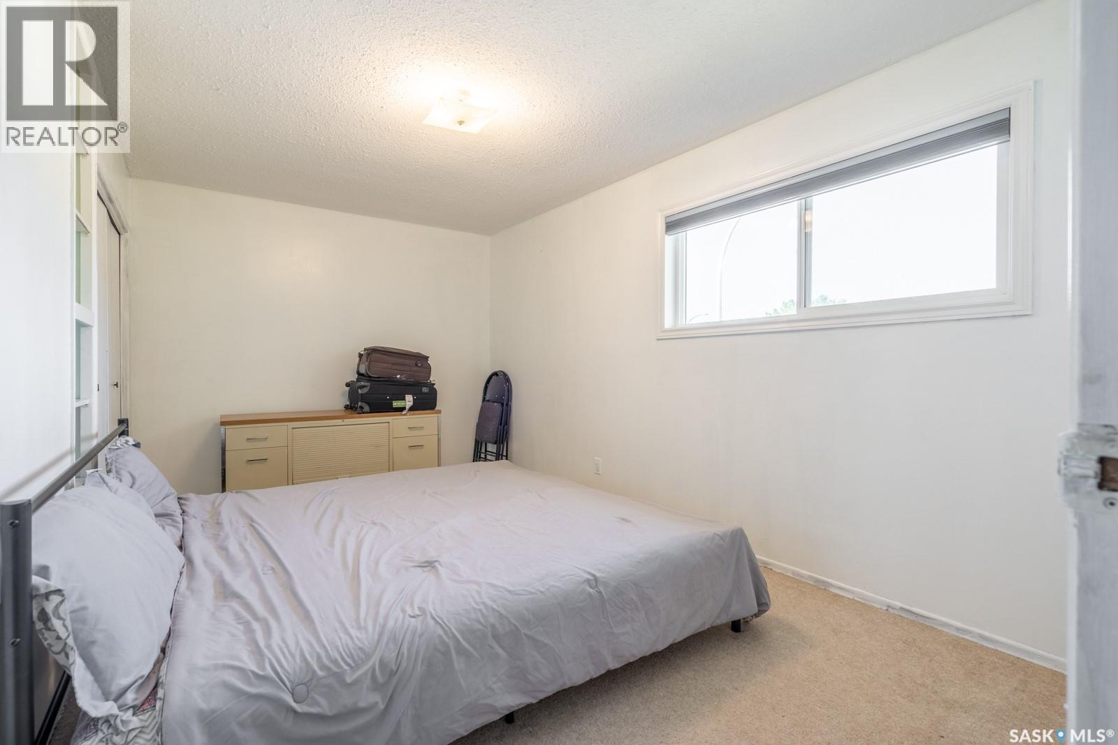 Photo 31 of 279 Angus Street, Regina SK