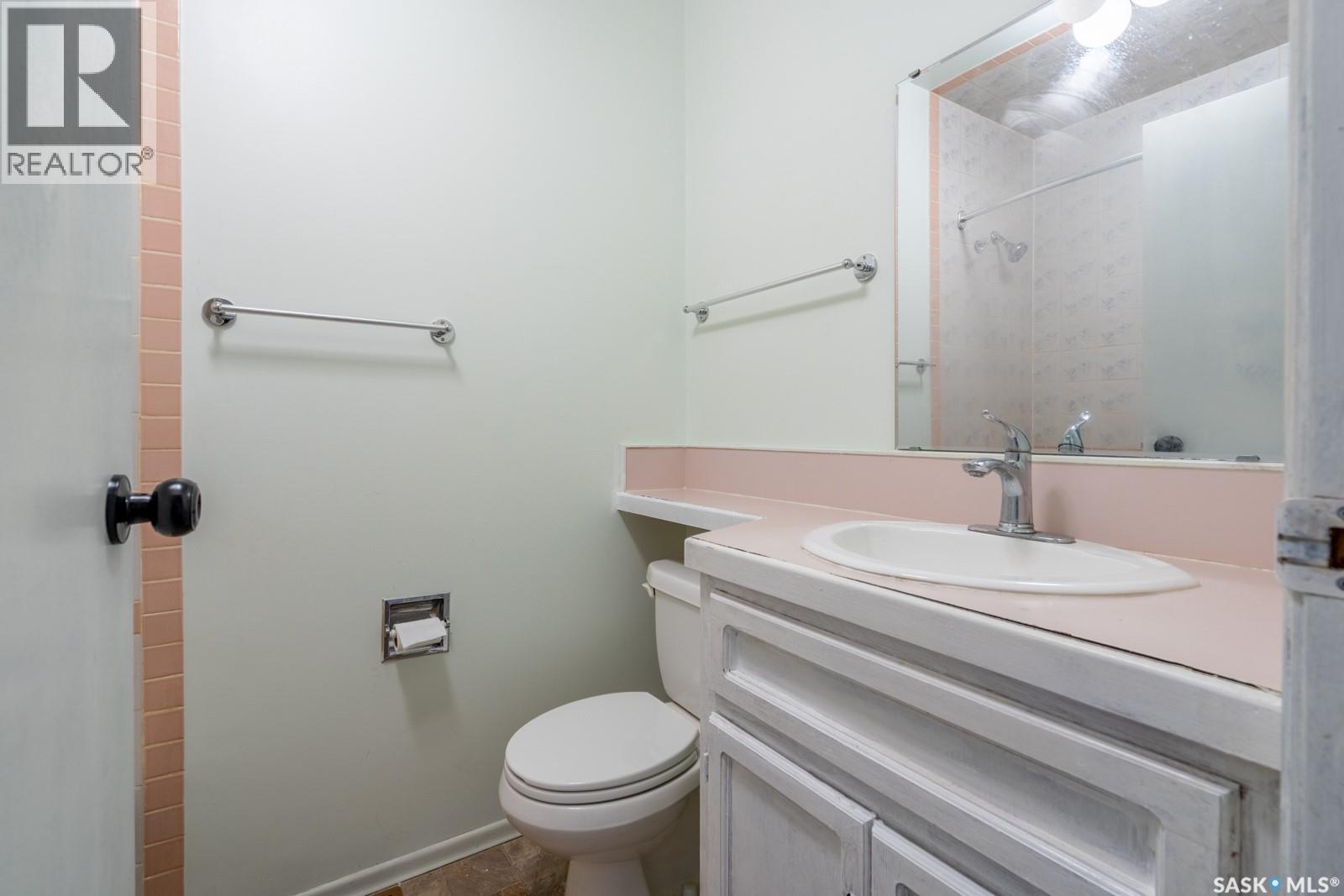 Photo 7 of 279 Angus Street, Regina SK