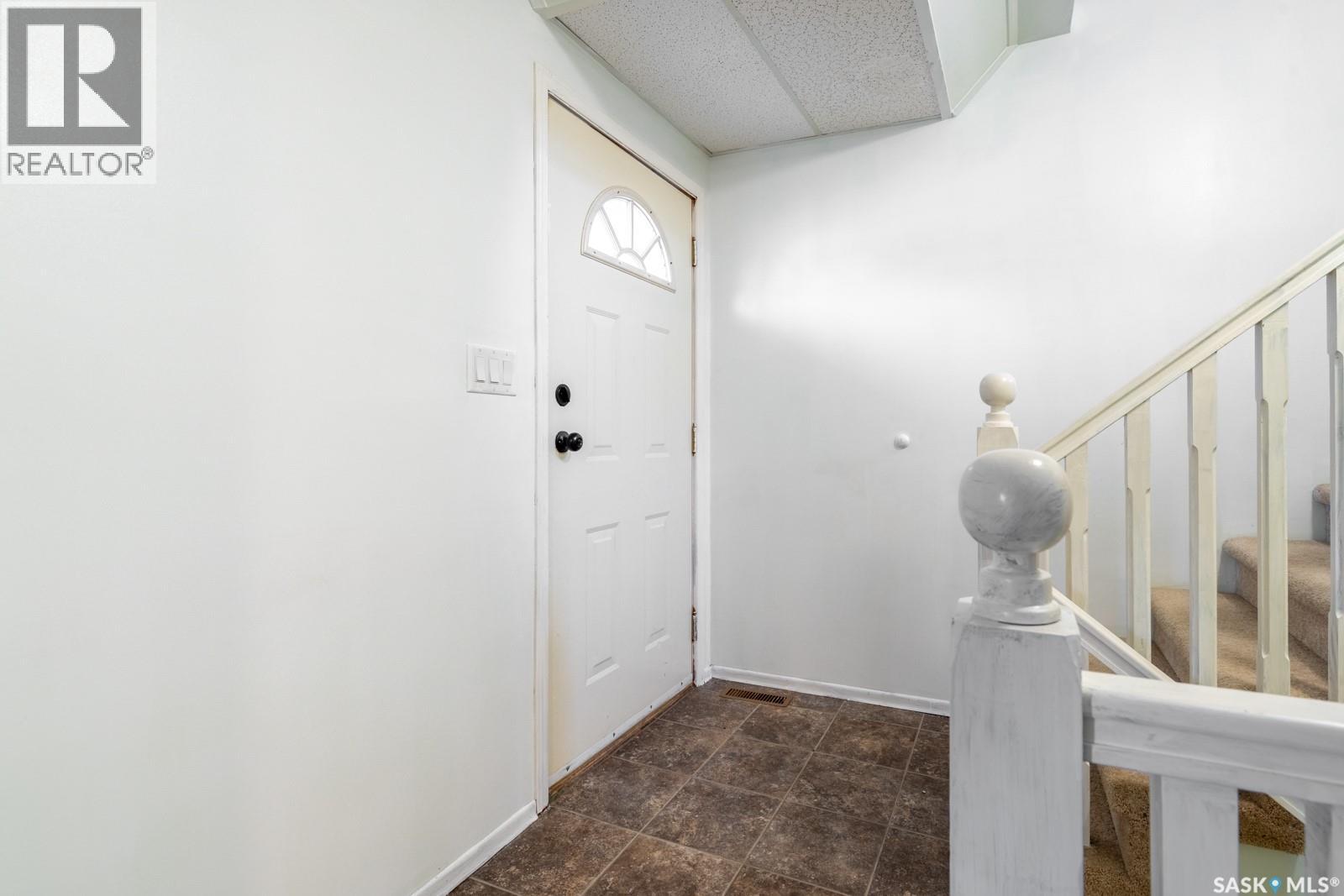 Photo 12 of 279 Angus Street, Regina SK