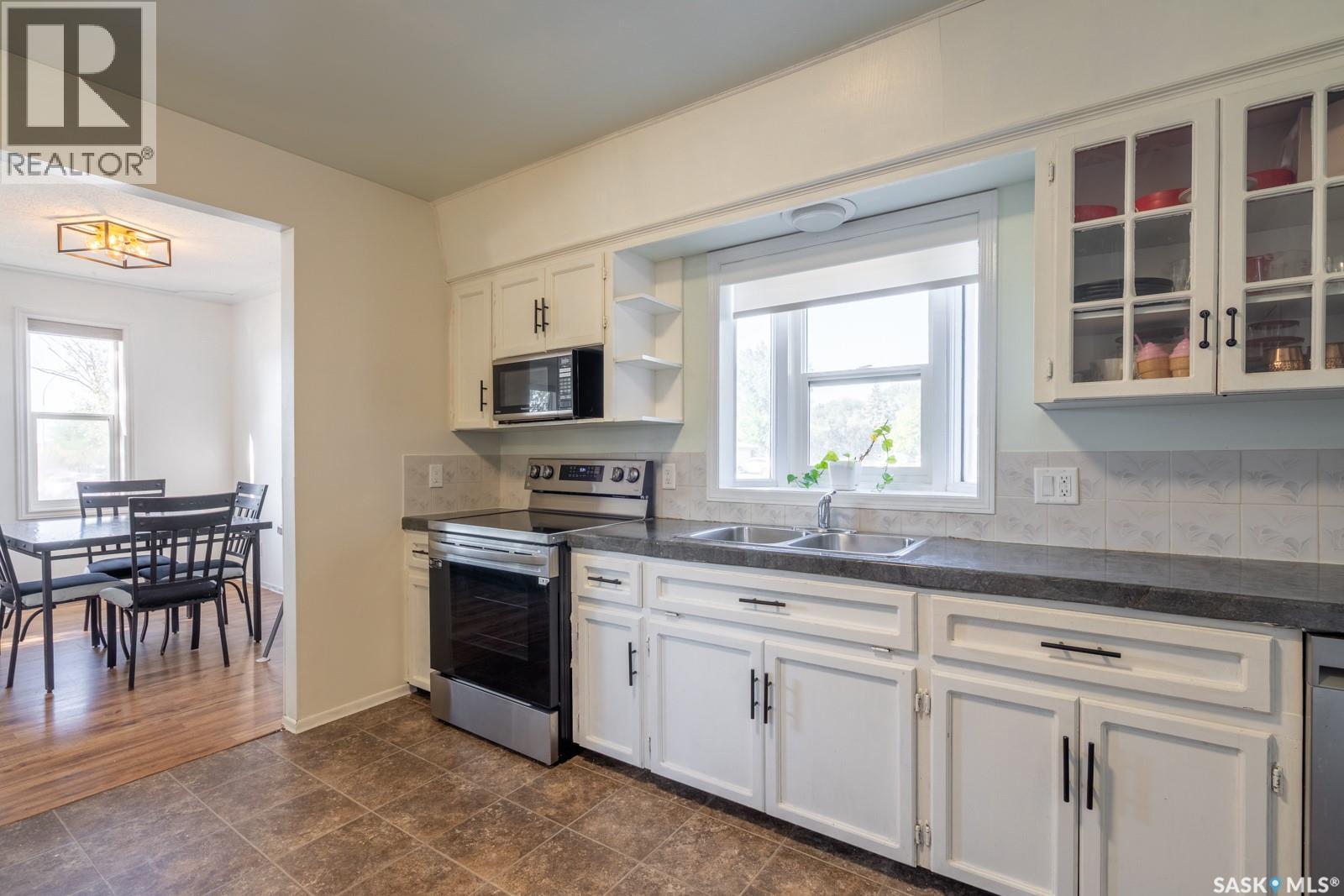 Photo 28 of 279 Angus Street, Regina SK