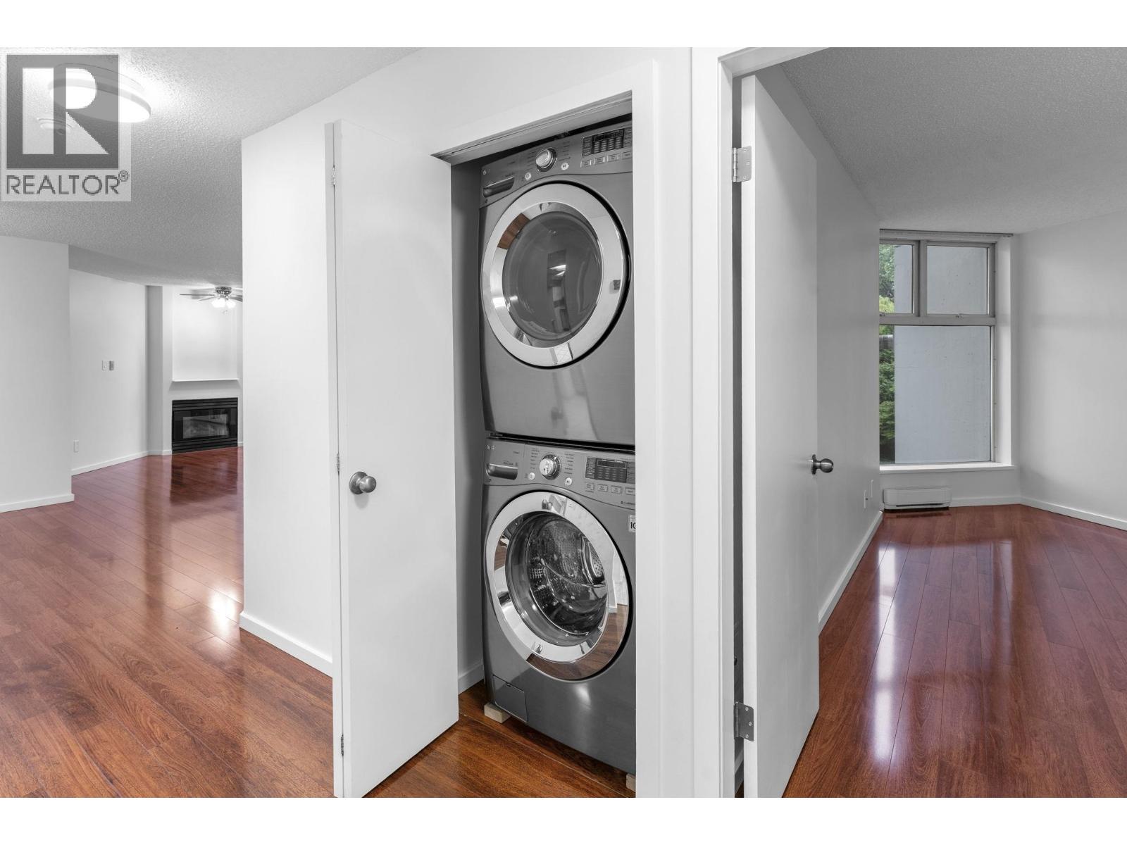 Photo 15 of 606 71 Jamieson Court, New Westminster BC