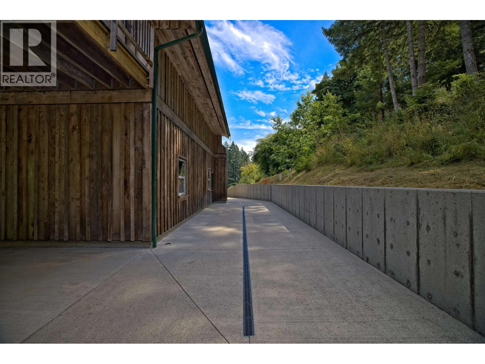 672 ISABELLA POINT ROAD, Salt Spring Island