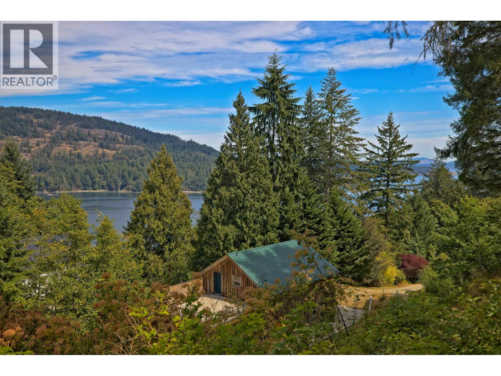 672 ISABELLA POINT ROAD, Salt Spring Island