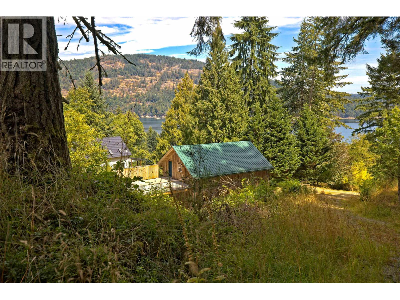 672 ISABELLA POINT ROAD, Salt Spring Island