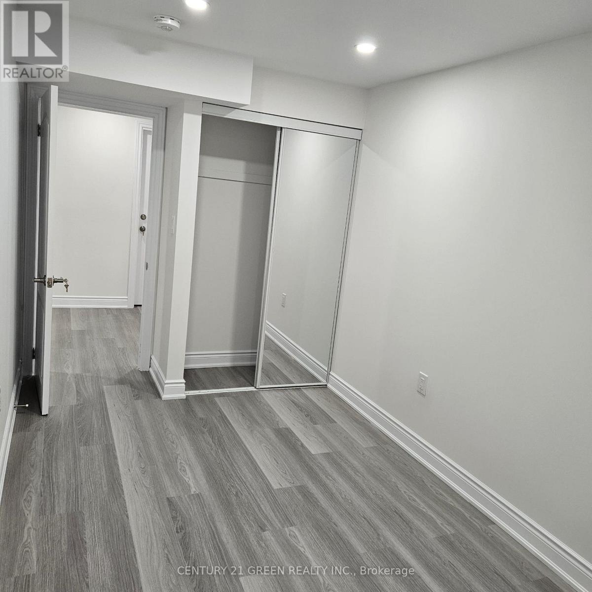 Photo 11 of Bsmt 52 Queen Mary Boulevard, Hamilton ON