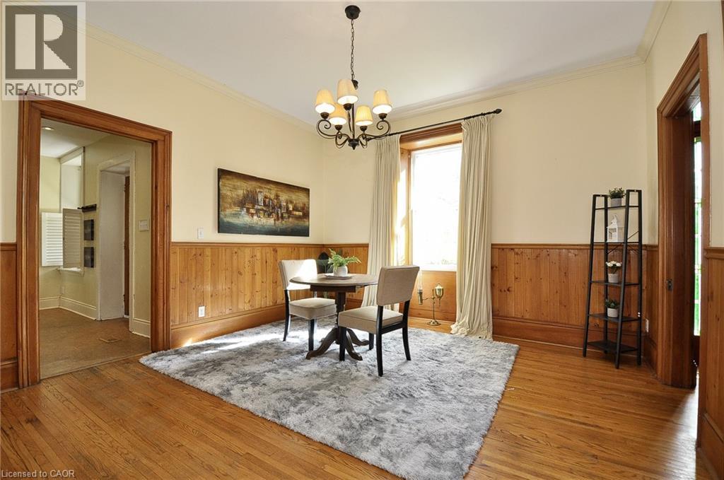 Photo 12 of 110 Grand Avenue S, Cambridge ON