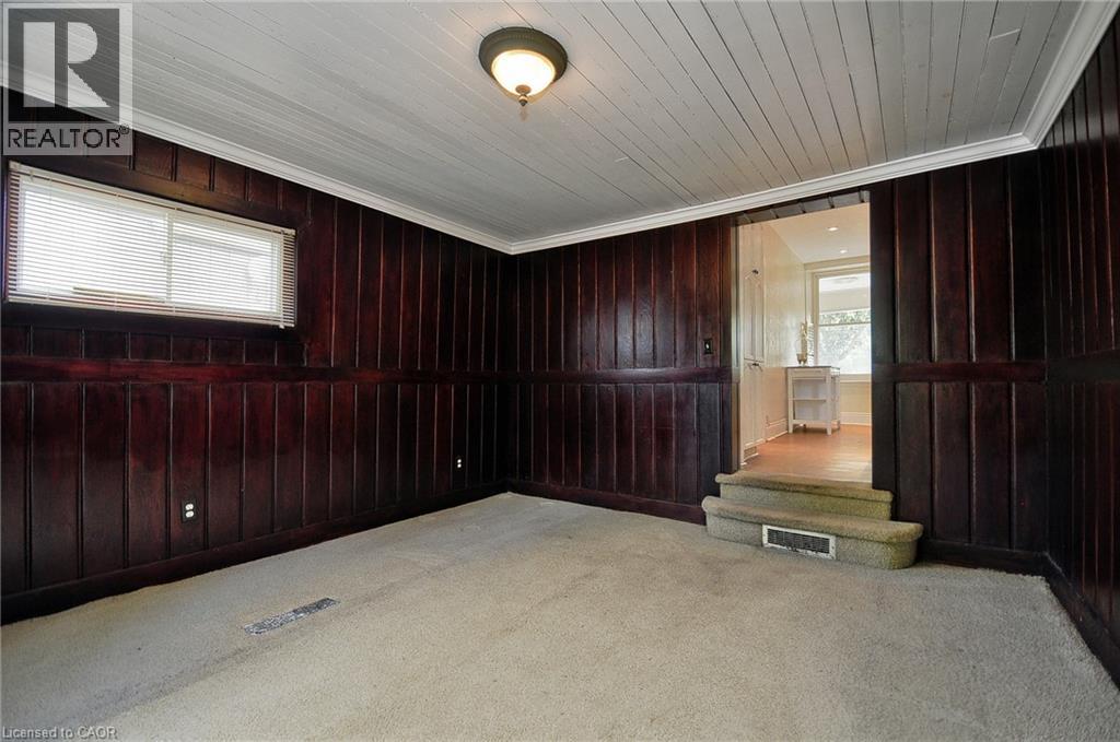 Photo 21 of 110 Grand Avenue S, Cambridge ON