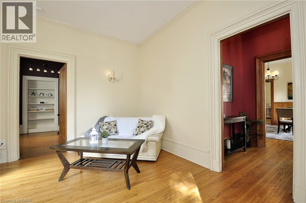 Photo 27 of 110 Grand Avenue S, Cambridge ON