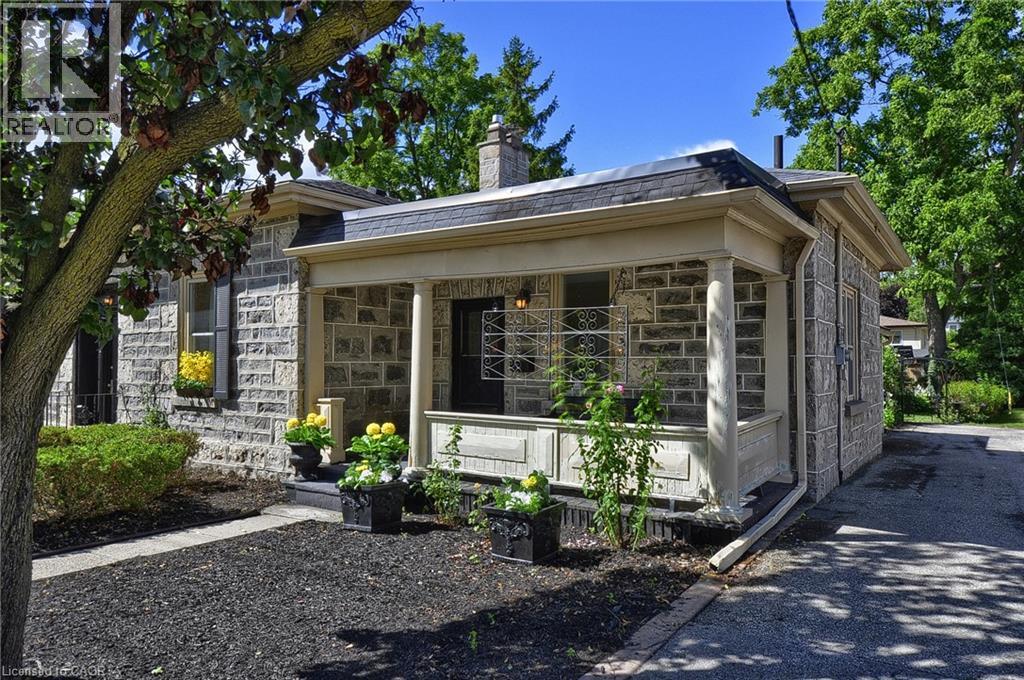 Photo 7 of 110 Grand Avenue S, Cambridge ON