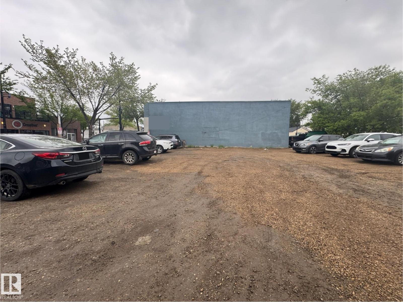 Photo 1 of 9413 118 Av Nw, Edmonton AB