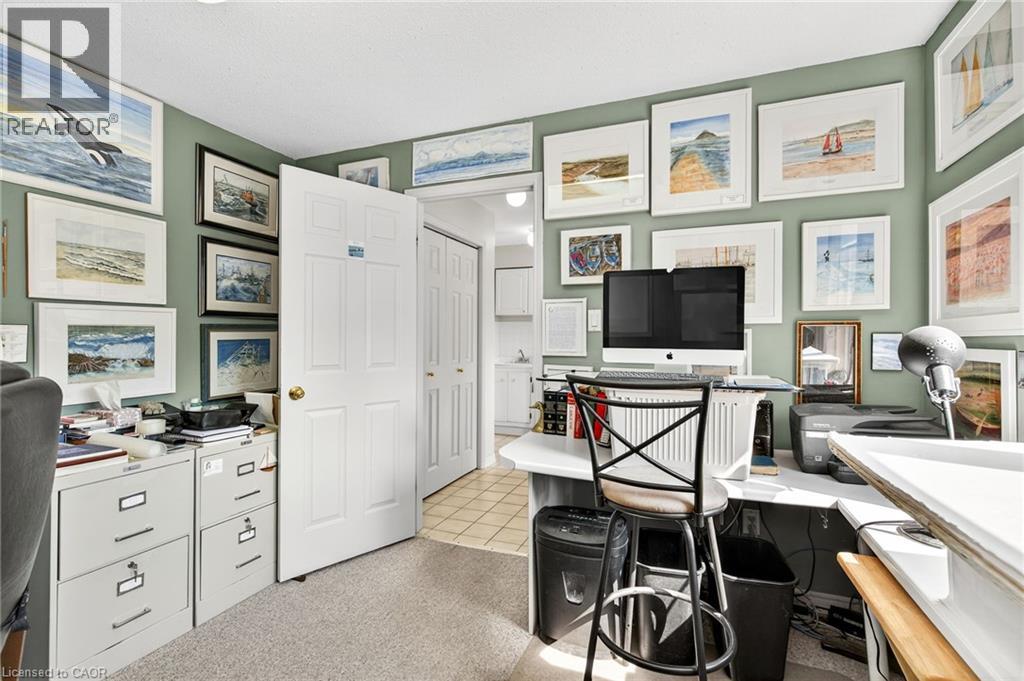 Photo 22 of 22 Weneil Drive, Freelton ON