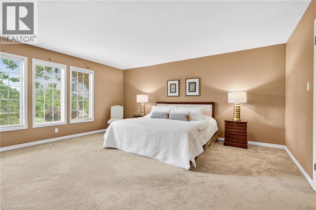 Photo 5 of 22 Weneil Drive, Freelton ON