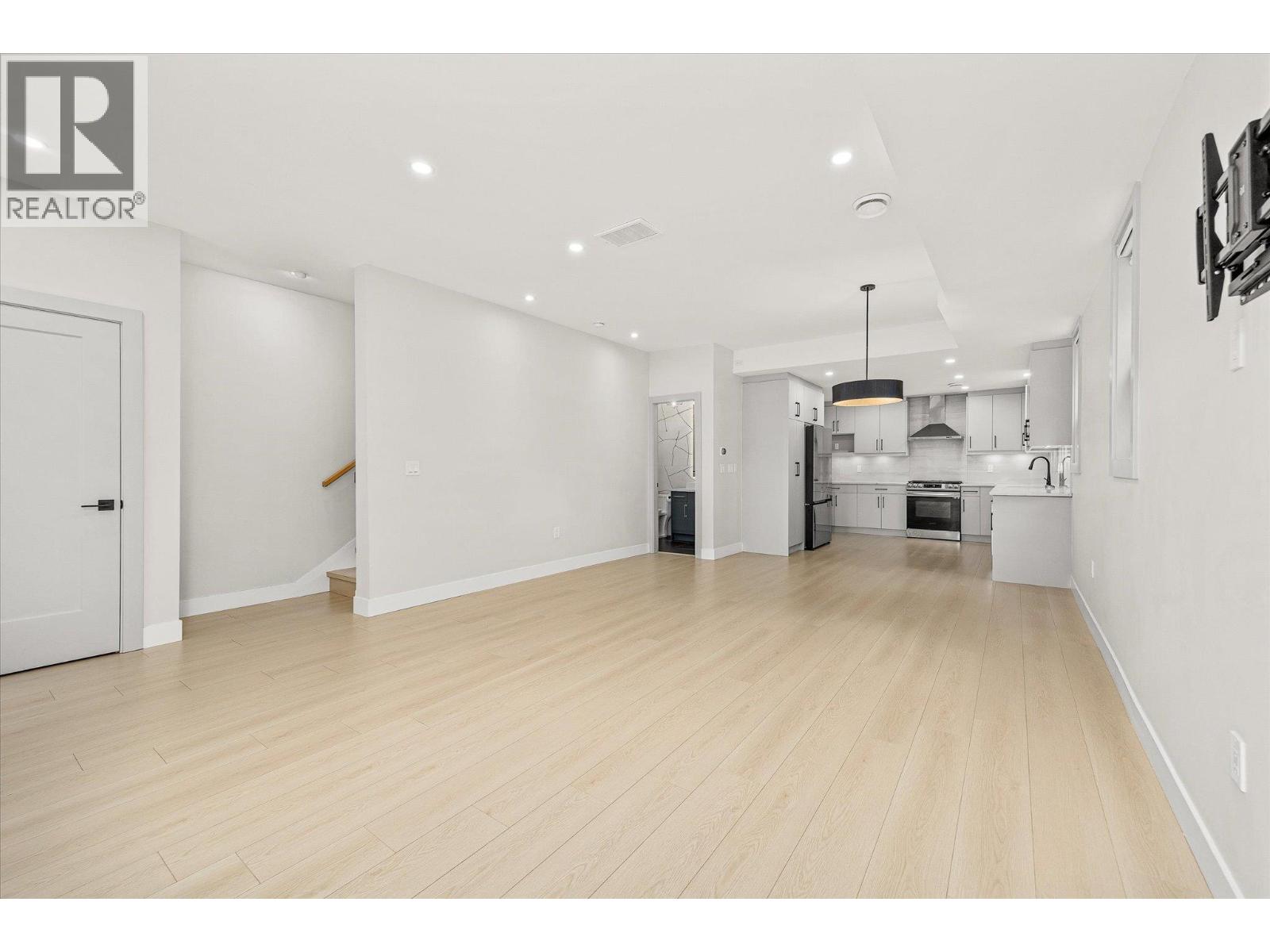  2165 Woodlawn Street, Kelowna