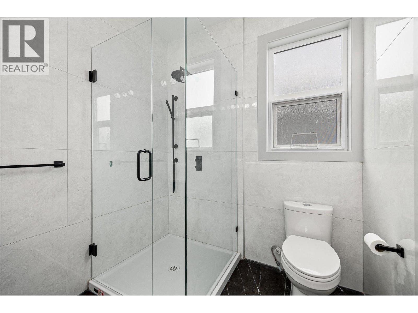  2165 Woodlawn Street, Kelowna