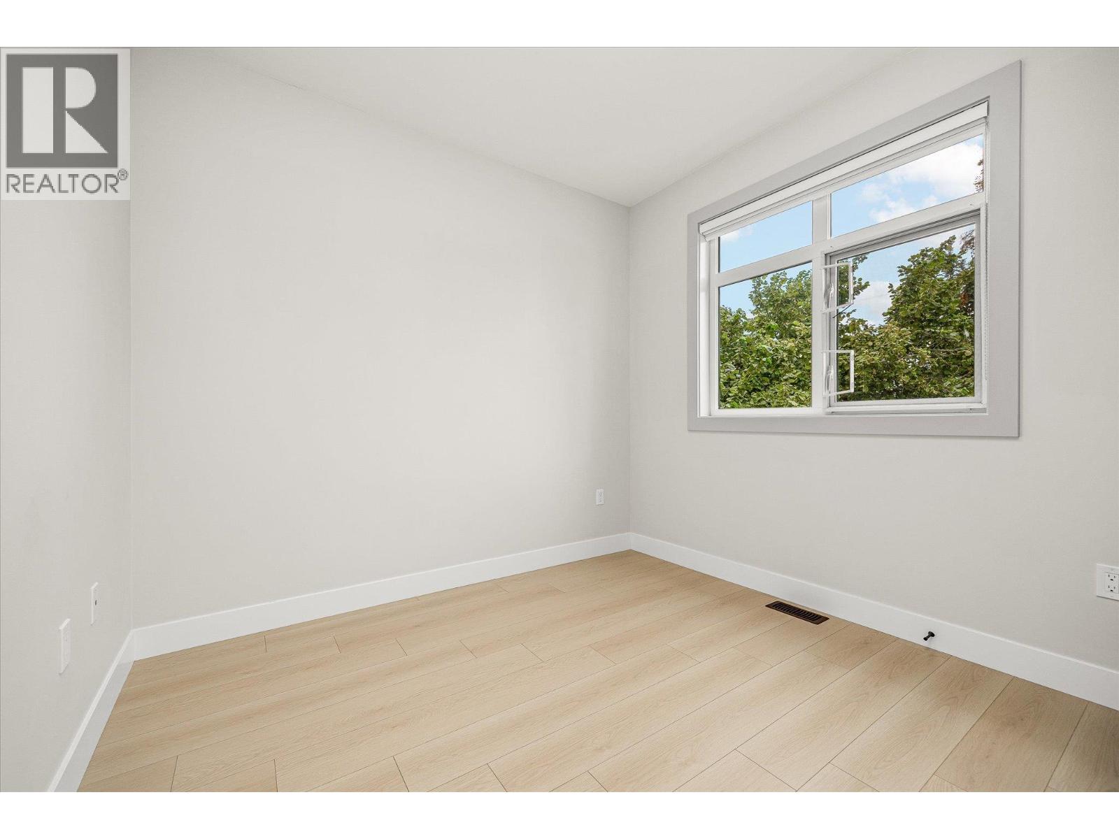  2165 Woodlawn Street, Kelowna
