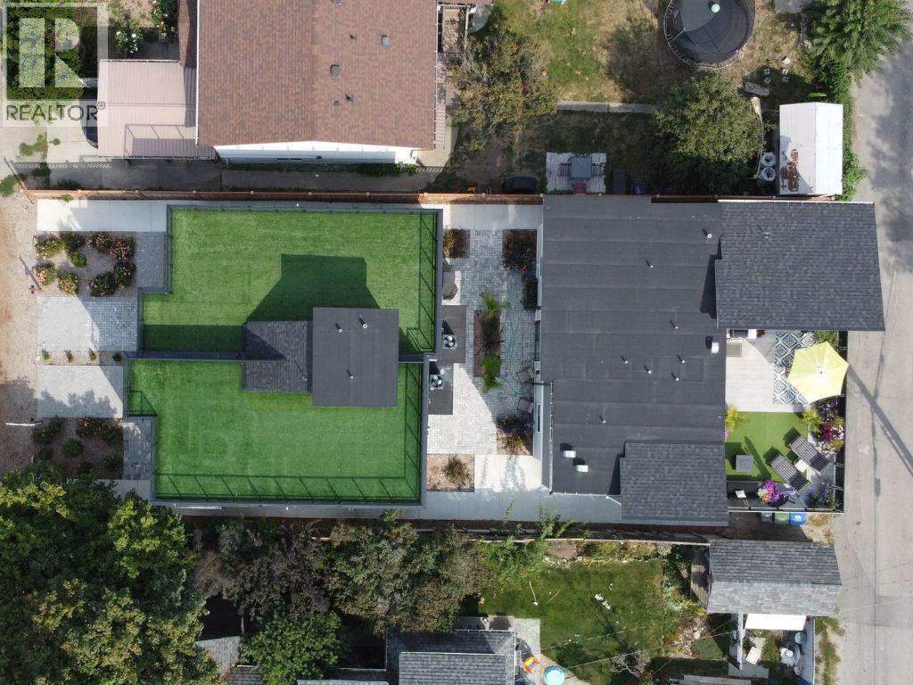  2165 Woodlawn Street, Kelowna