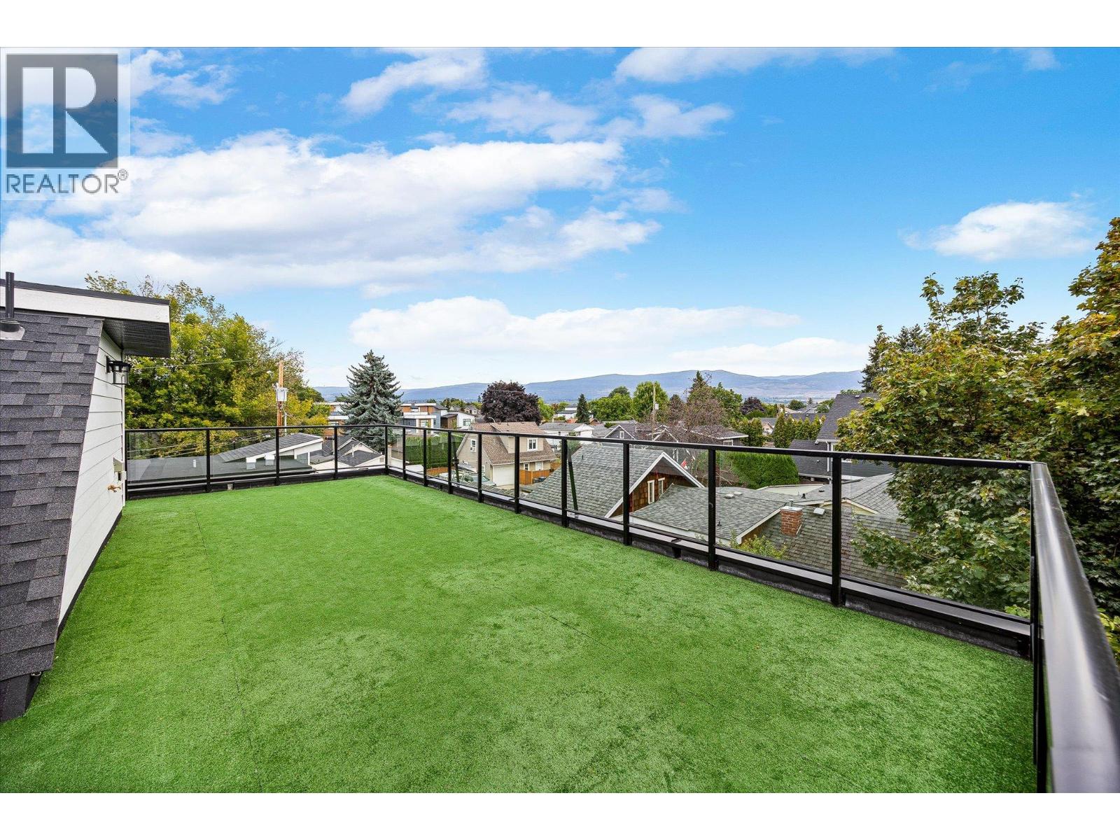  2165 Woodlawn Street, Kelowna