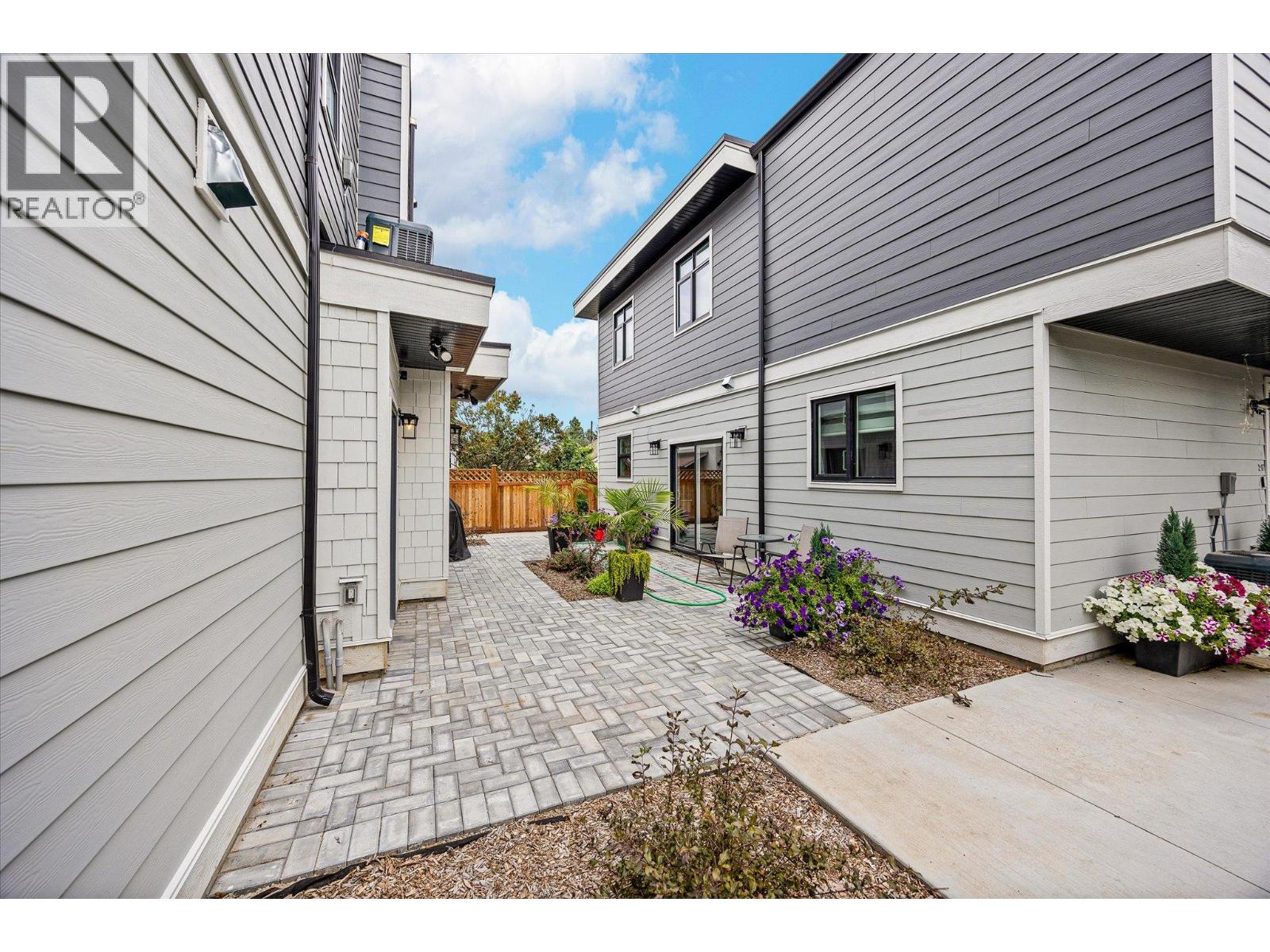  2165 Woodlawn Street, Kelowna