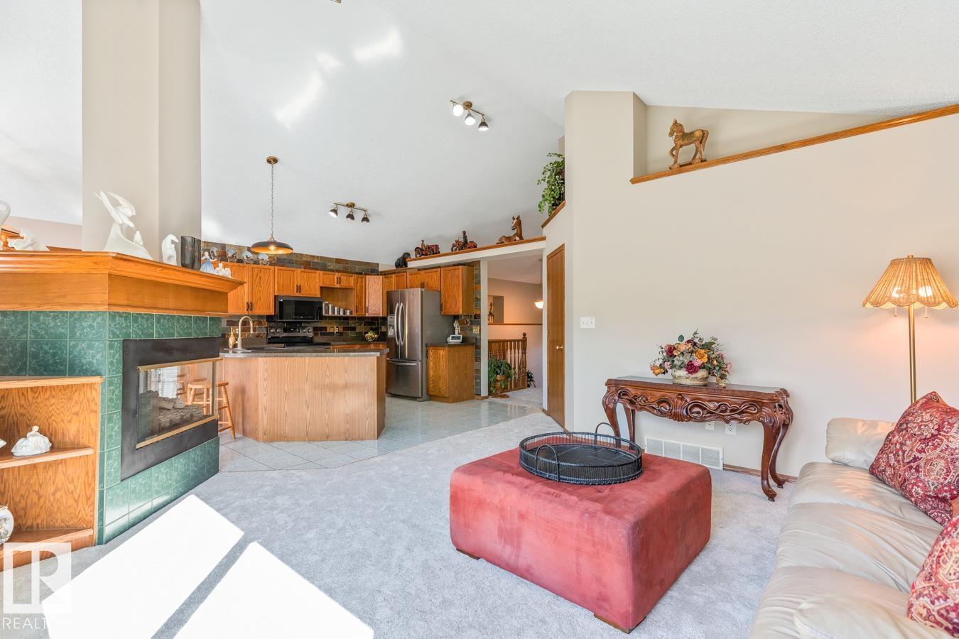 Photo 4 of 11735 10 Av Nw Nw, Edmonton AB