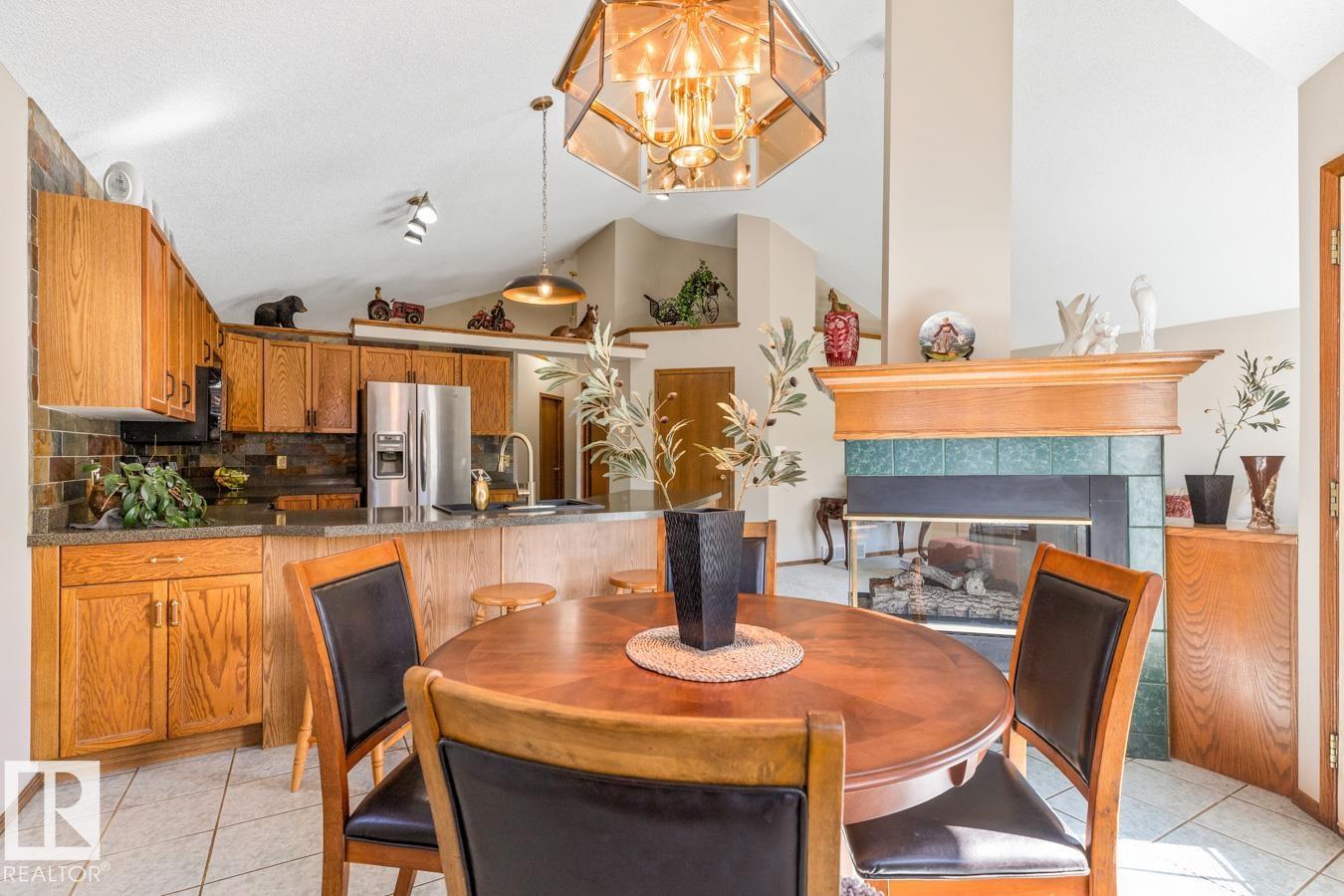 Photo 20 of 11735 10 Av Nw Nw, Edmonton AB