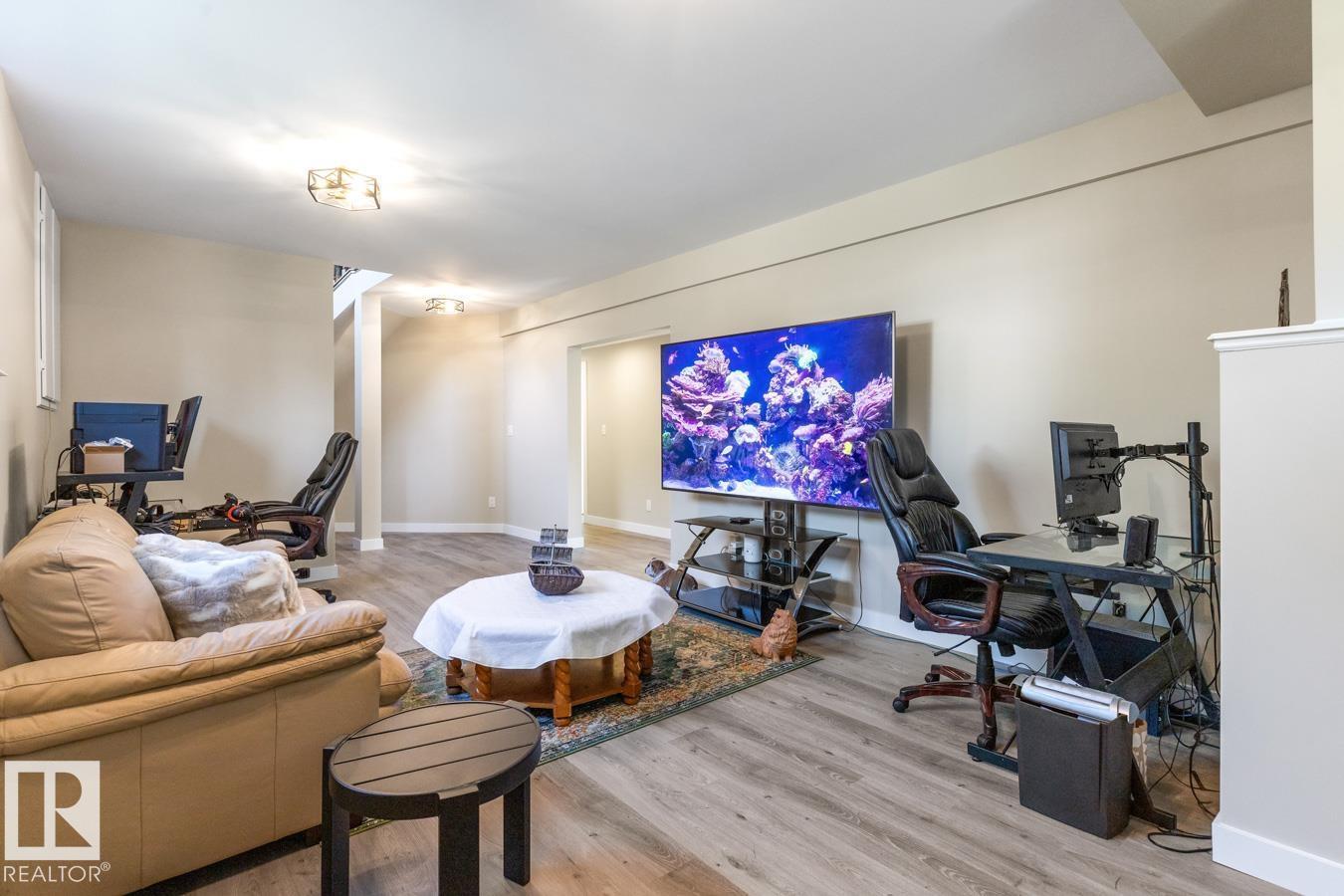 Photo 6 of 11735 10 Av Nw Nw, Edmonton AB