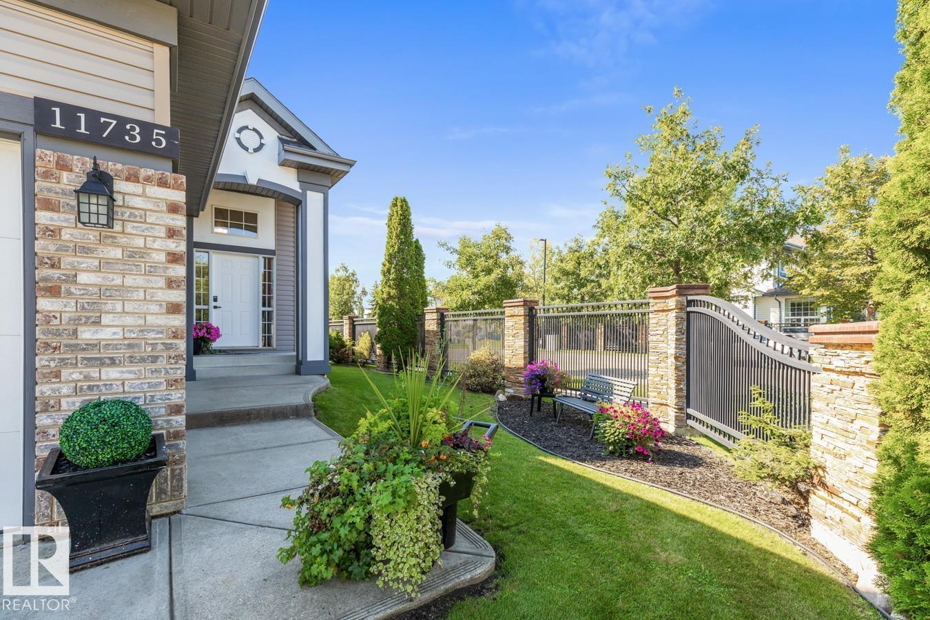 Photo 15 of 11735 10 Av Nw Nw, Edmonton AB