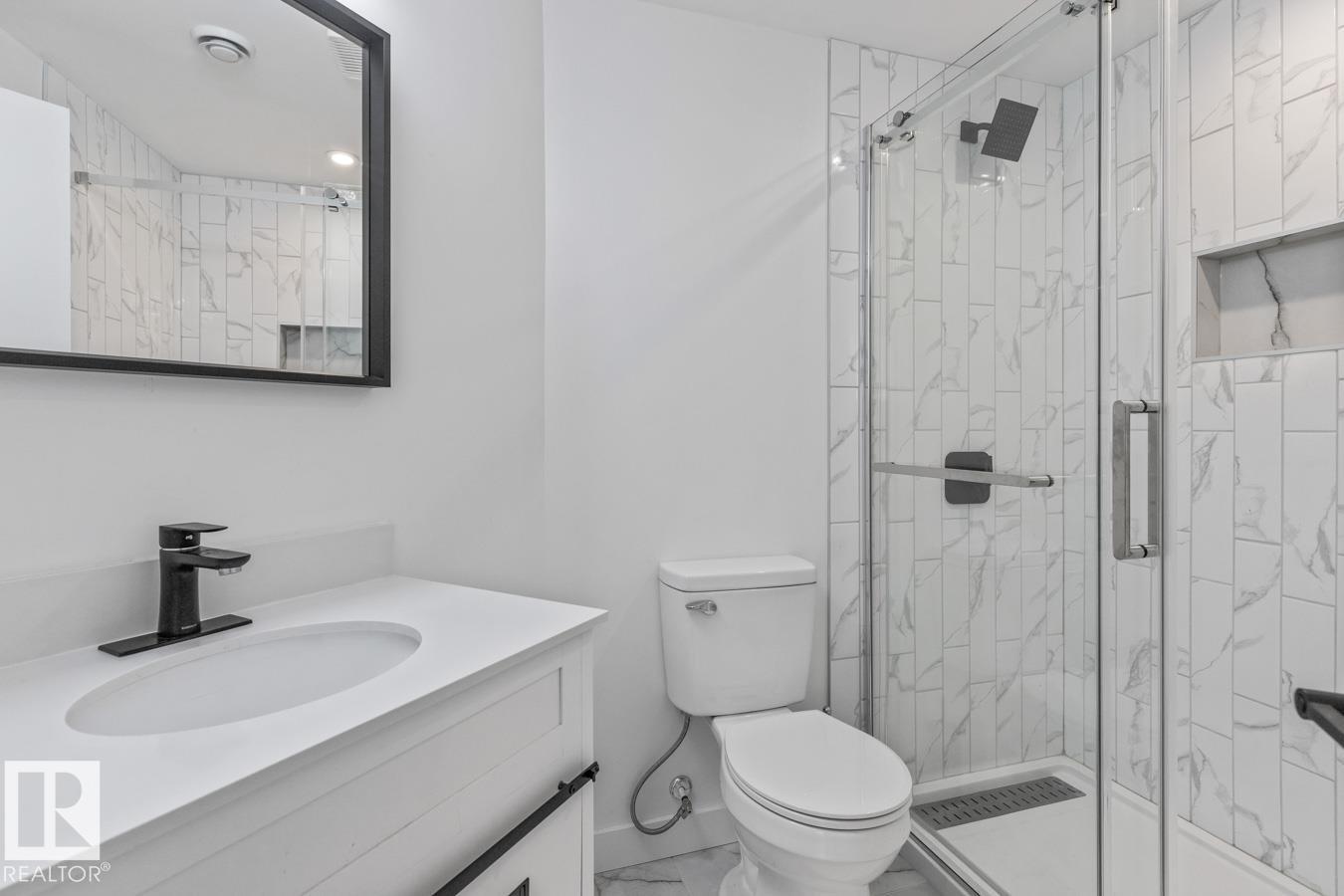 Photo 13 of 11735 10 Av Nw Nw, Edmonton AB