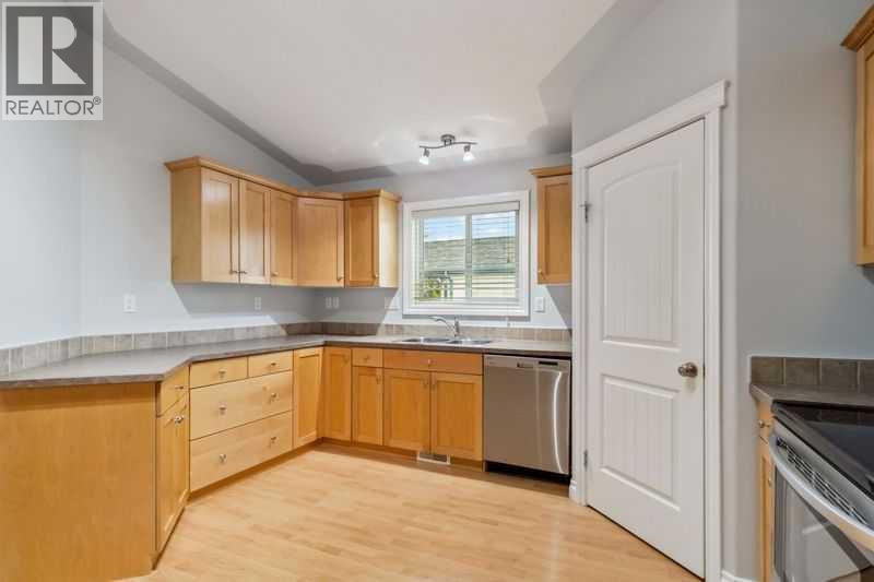 Photo 15 of 221 Ash Way, Fort Mcmurray AB