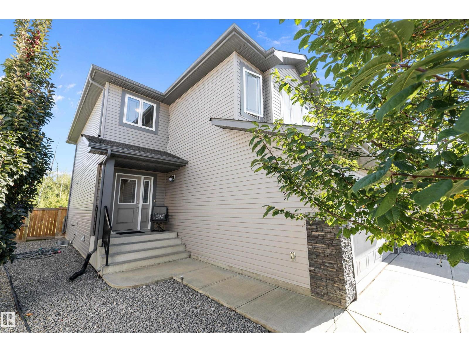 Photo 5 of 17312 126 St Nw, Edmonton AB