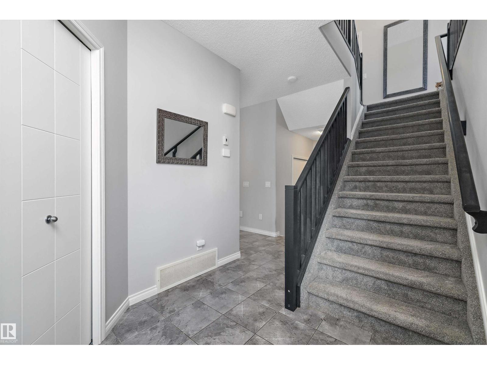 Photo 7 of 17312 126 St Nw, Edmonton AB