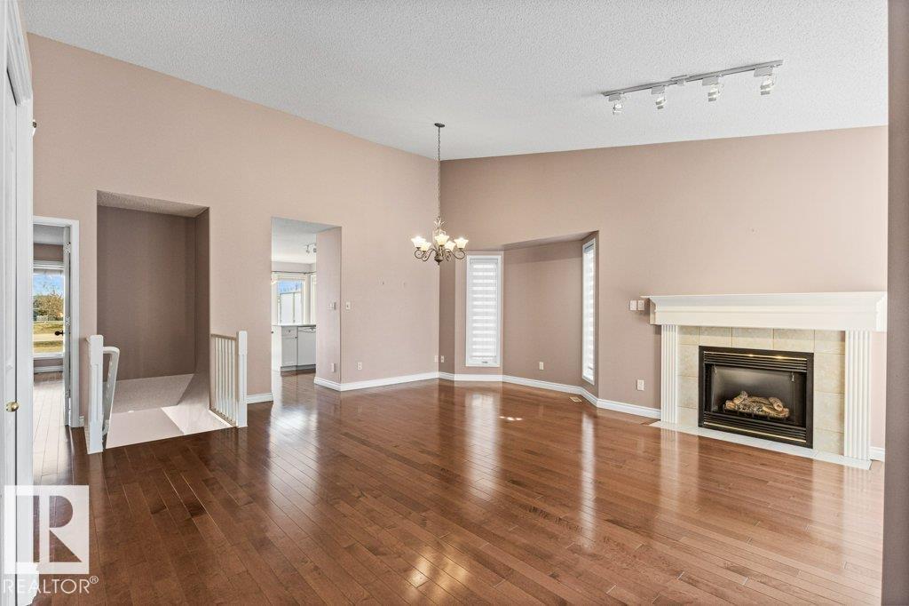 Photo 6 of 6 920 119 St Nw, Edmonton AB